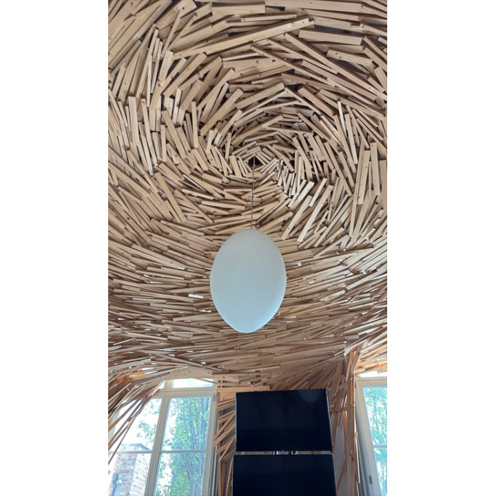 Luminaire sur pied en plastique