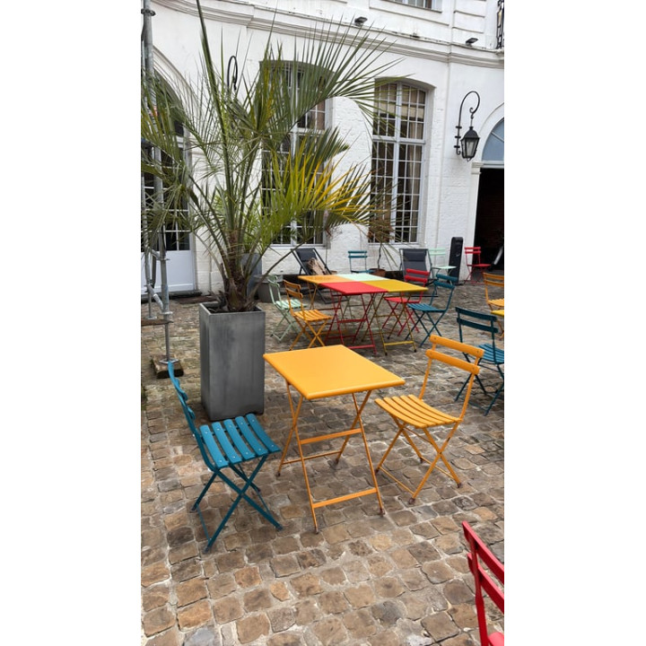 Table d'extérieur rectangulaire rabattable en métal