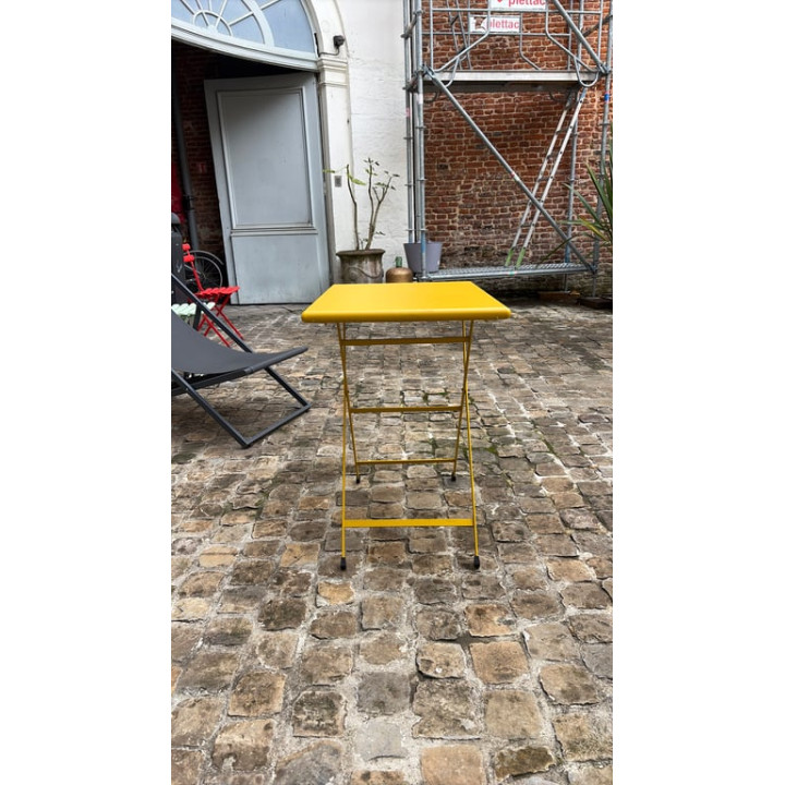 Table d'extérieur rectangulaire rabattable en métal