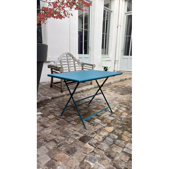 Table d'extérieur rectangulaire rabattable en métal