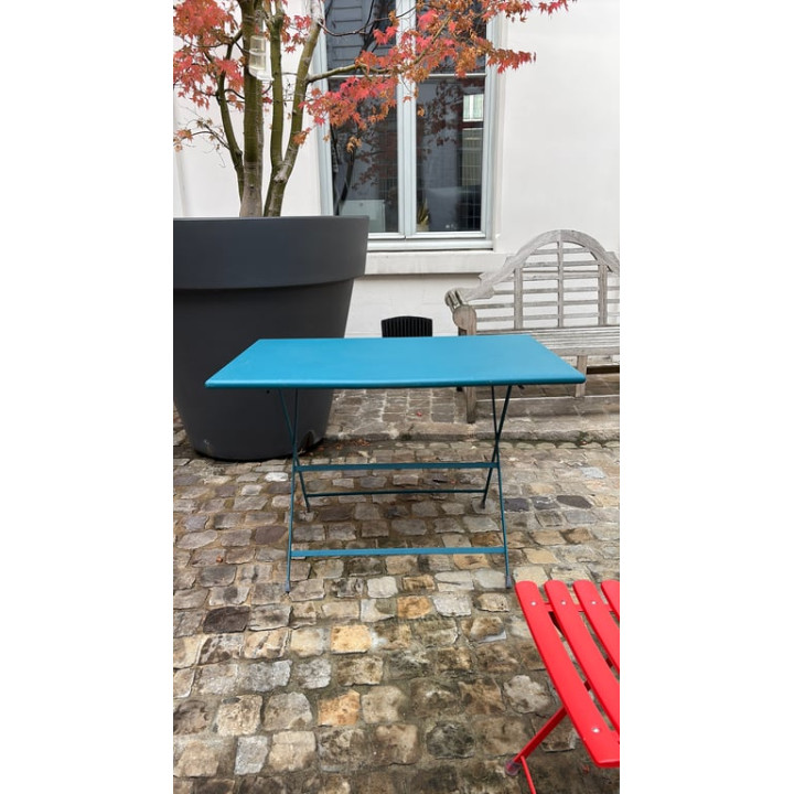 Table d'extérieur rectangulaire rabattable en métal