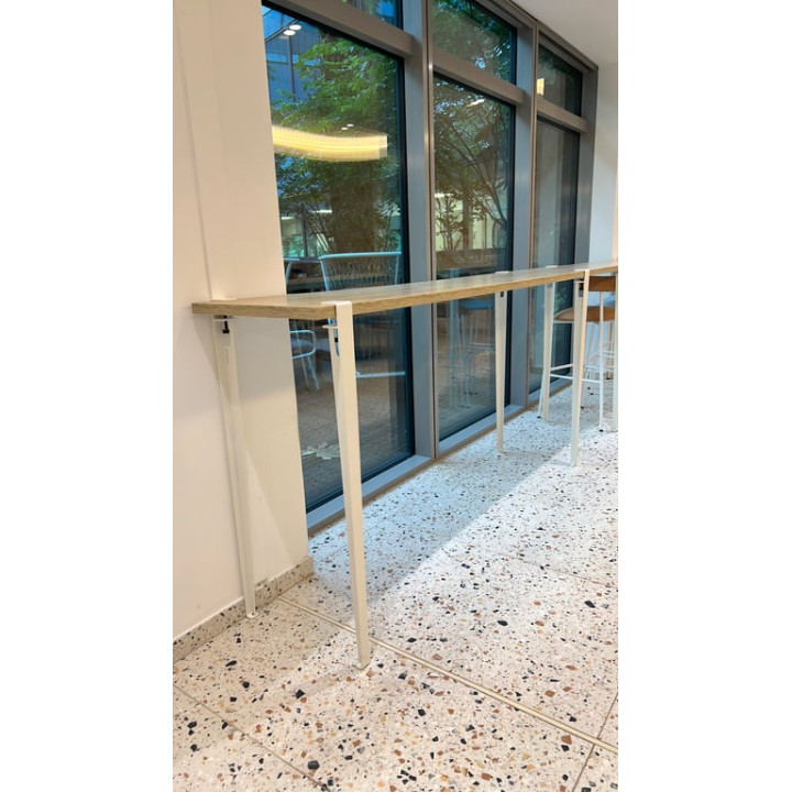 Table haute rectangulaire avec pieds Tiptoe