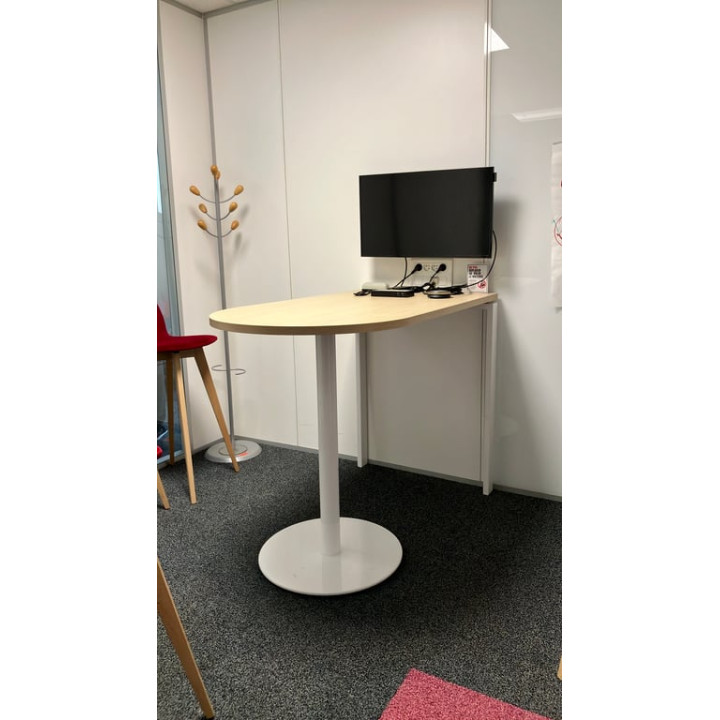 Demi lune - Table haute en bois avec pieds en métal