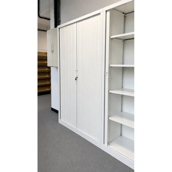 Armoire Haute avec Portes Coulissantes et Fermeture à Clé