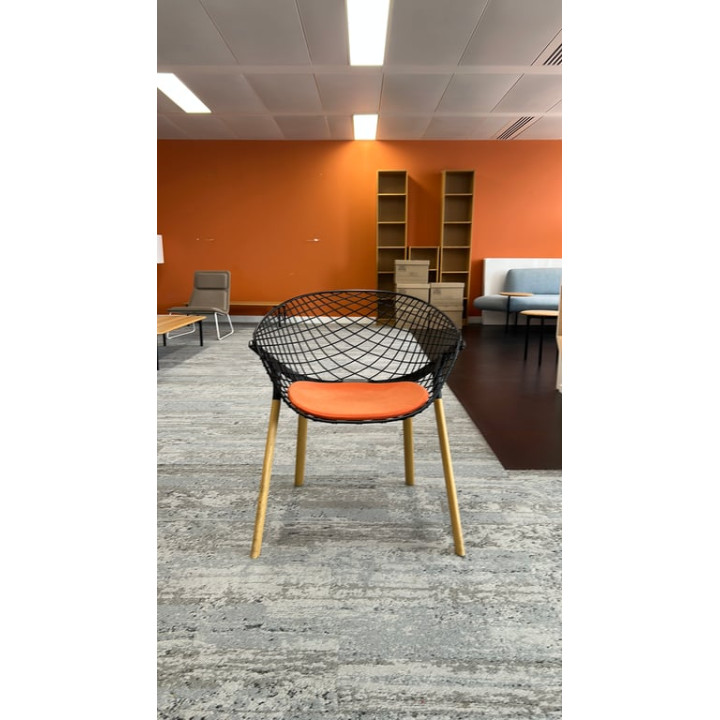 Chaise de cafétéria Alias design Kobi