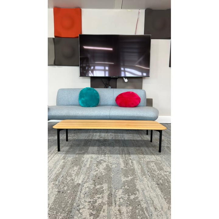 Table basse rectangulaire 135x50 en bois et métal