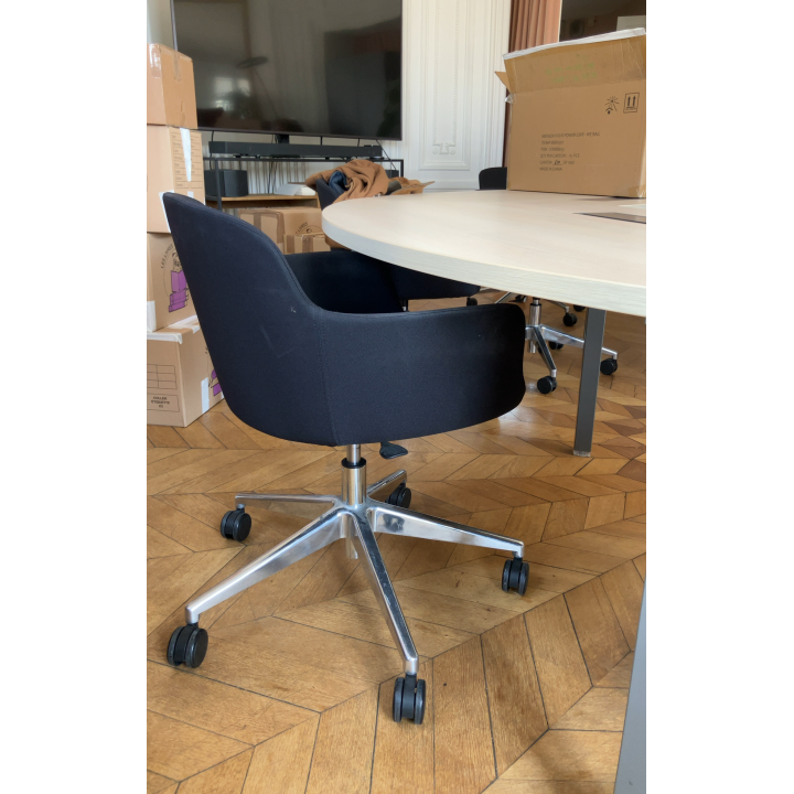 Chaise Narbutas en Tissu Noir