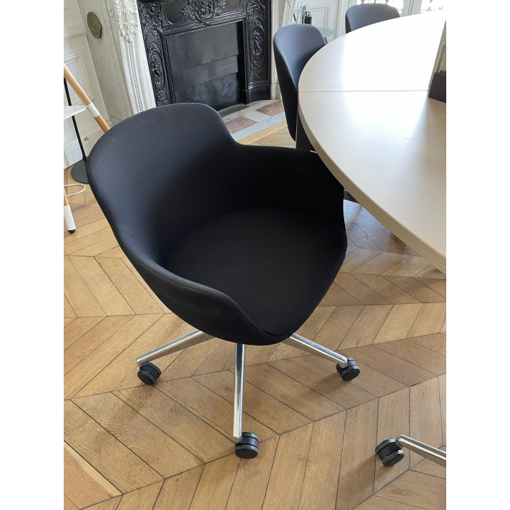 Chaise Narbutas en Tissu Noir