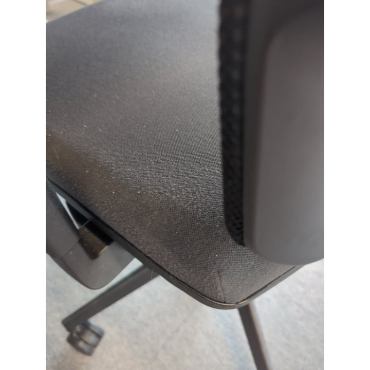 Fauteuil de bureau en résille, piètement étoile