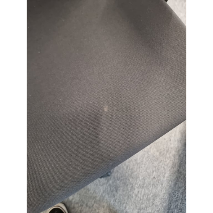 Fauteuil de bureau en résille, piètement étoile