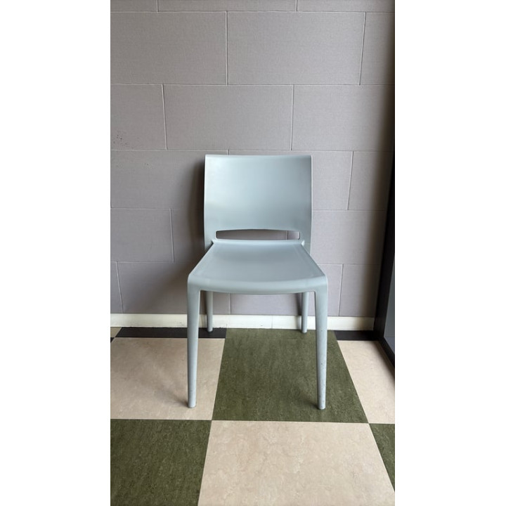 Chaise de cafétéria Bakhita