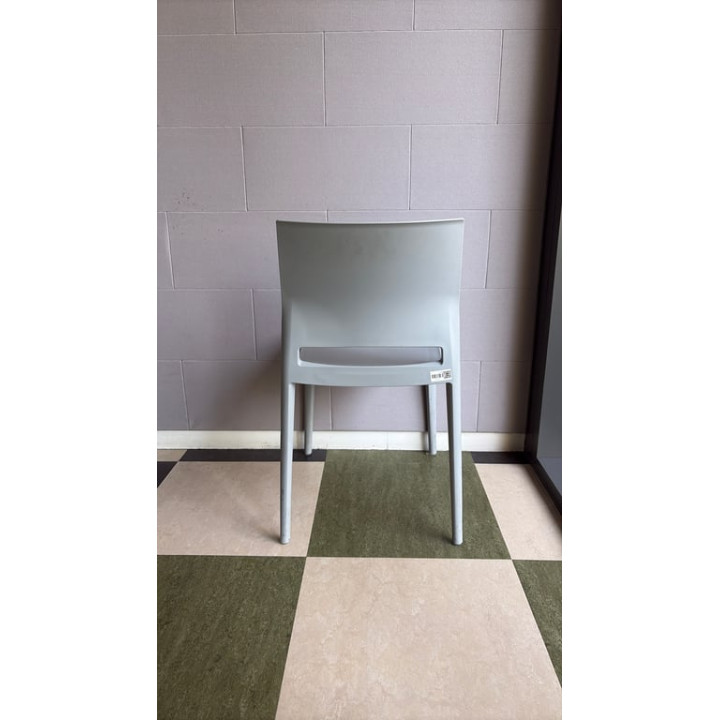 Chaise de cafétéria Bakhita