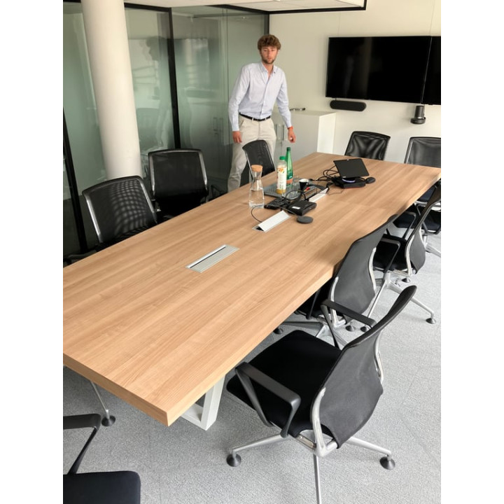 Fauteuil de bureau avec rotation assise et dossier en résille
