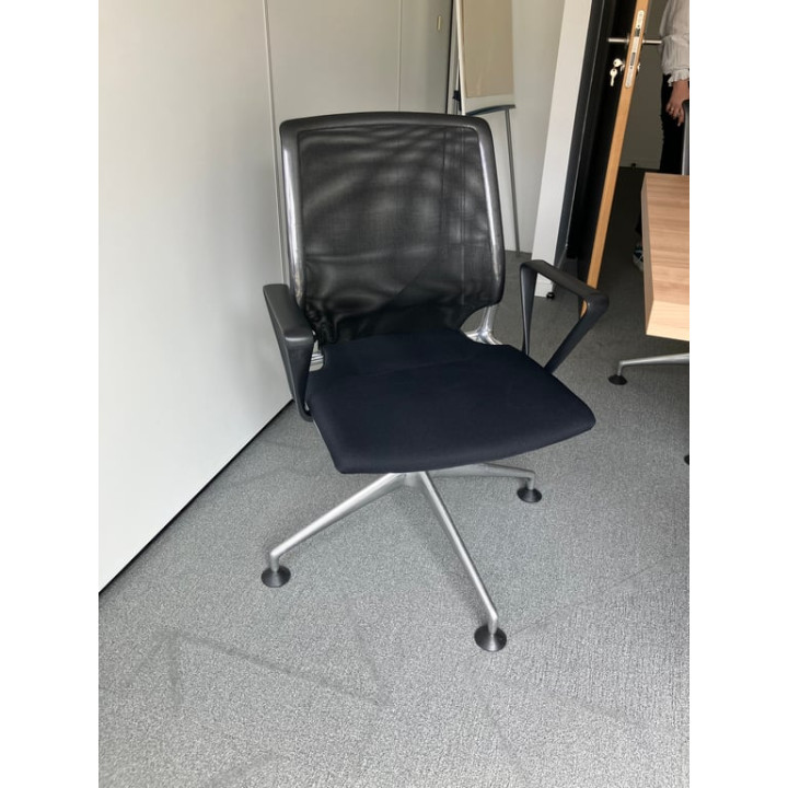 Fauteuil de bureau avec rotation assise et dossier en résille