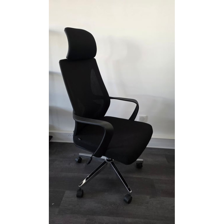Fauteuil de bureau avec têtière et roulettes