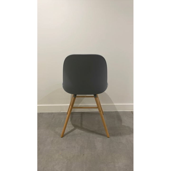 Chaise de cafétéria en plastique et bois