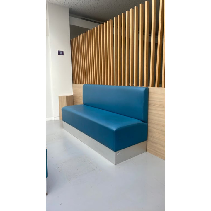 Banc en cuir bleu et métal
