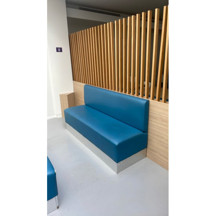 Banc en cuir bleu et métal