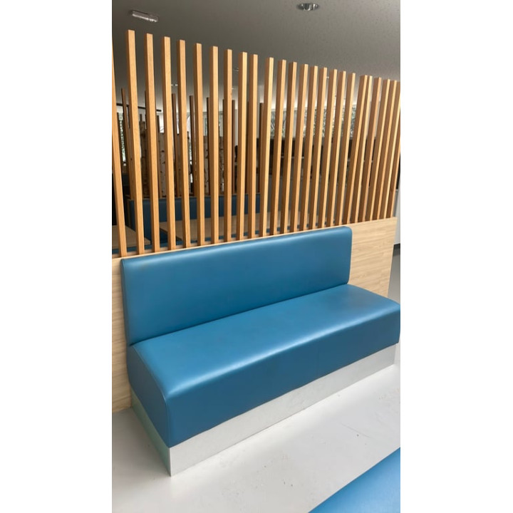 Banc en cuir bleu et métal