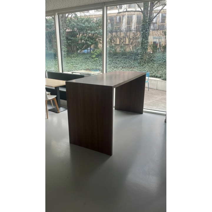 Table haute rectangulaire en chêne foncé