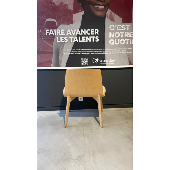 Fauteuil en cuir de marque Enea design