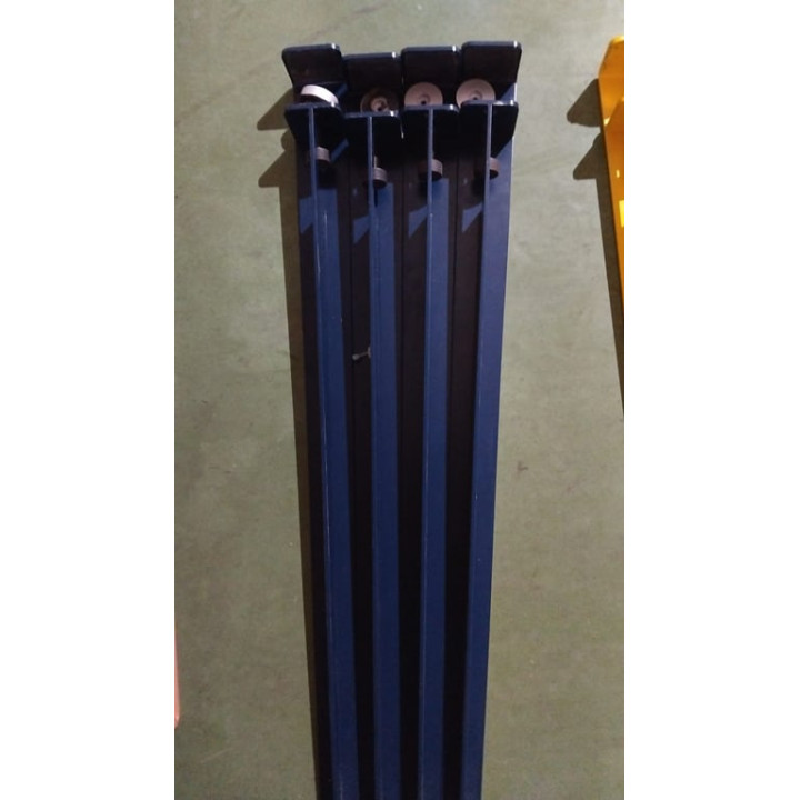 Lot de 4 pieds TIPTOE bleus foncé