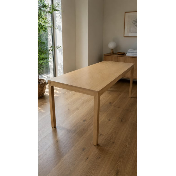 Table de réunion en bois mélaminé