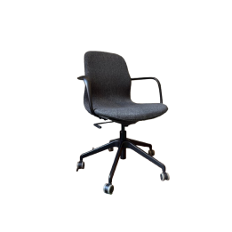 Chaise de réunion ergonomique avec roulettes et accoudoirs