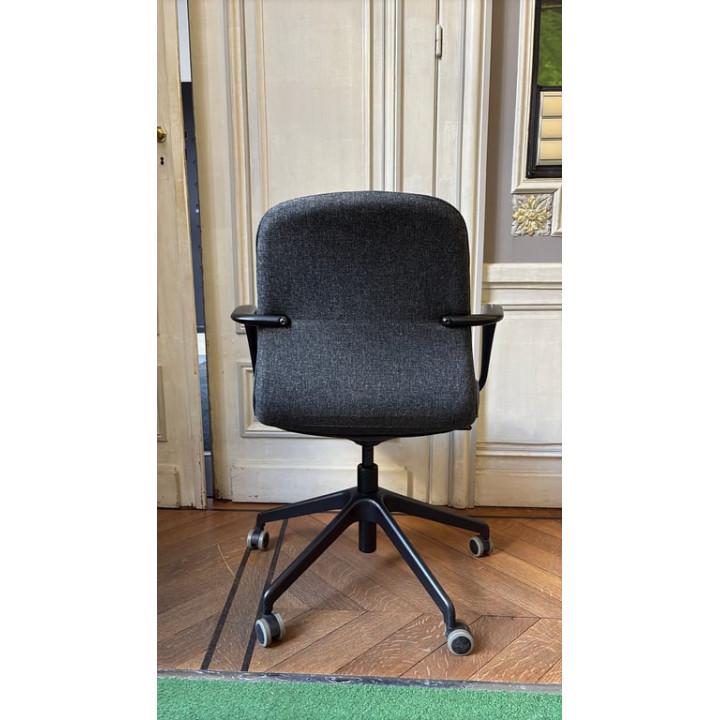 Chaise de réunion ergonomique avec roulettes et accoudoirs