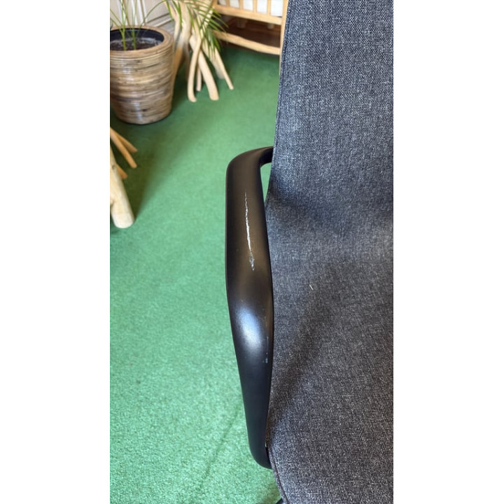 Chaise de réunion ergonomique avec roulettes et accoudoirs