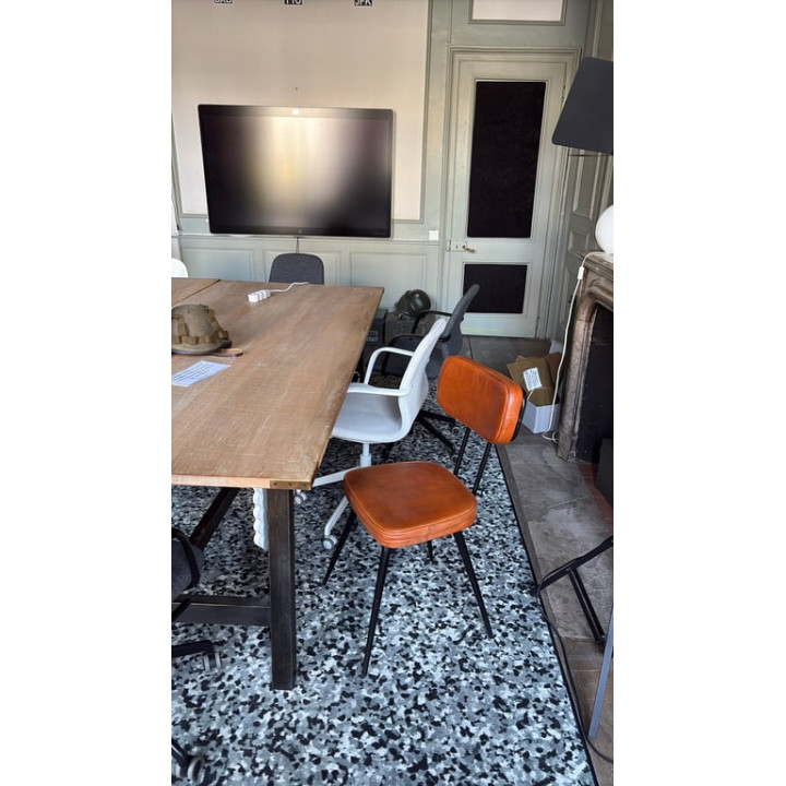 Chaise de réunion sans roulettes ni accoudoirs, dossier plein