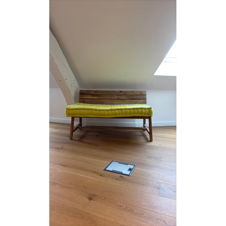 Banc en bois avec assise en tissu