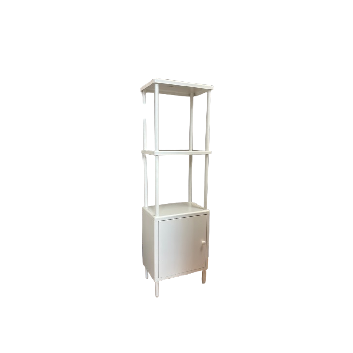 Rangement en métal blanc avec portes battantes