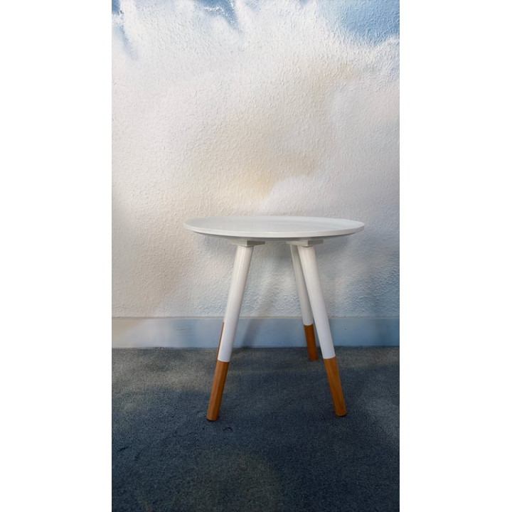 Table basse ronde en plastique blanc