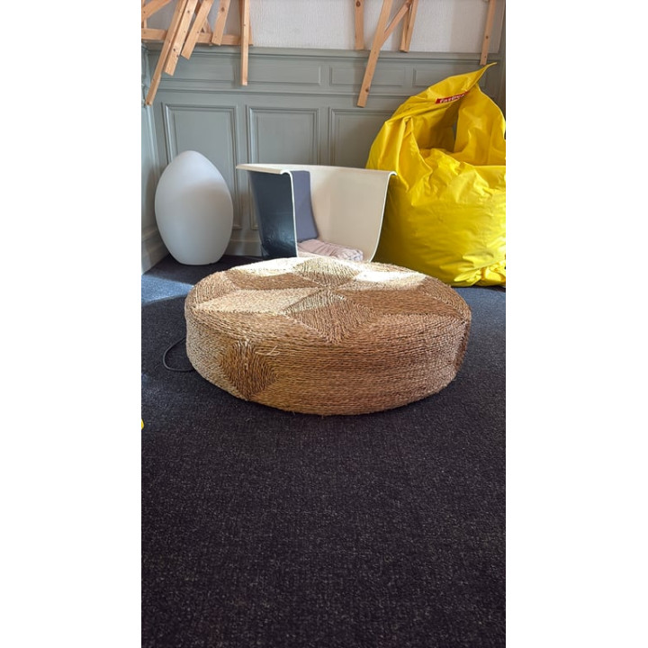 Pouf en osier avec assise large